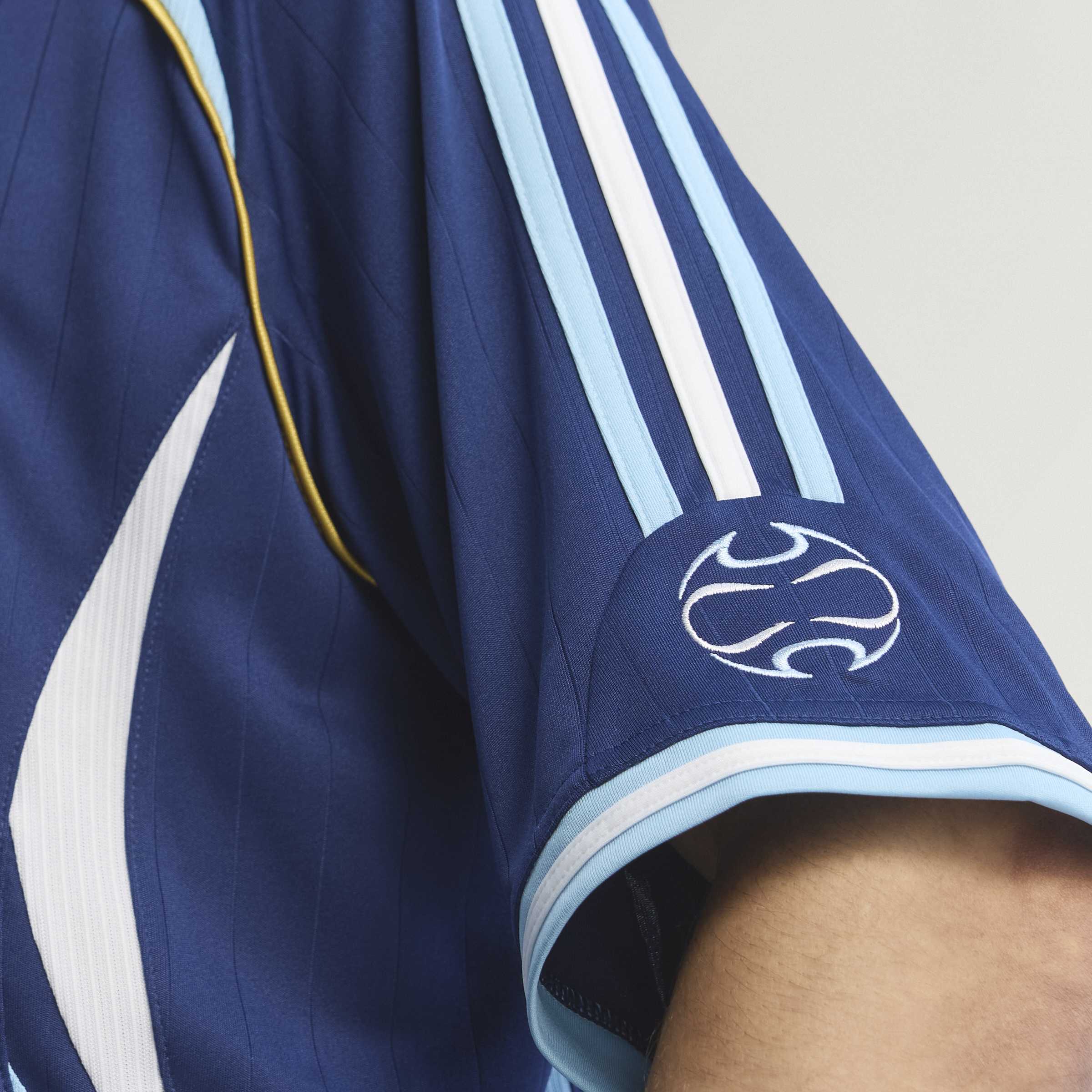 Adidas Argentina 2006 Away Bringback Jersey - Image 10