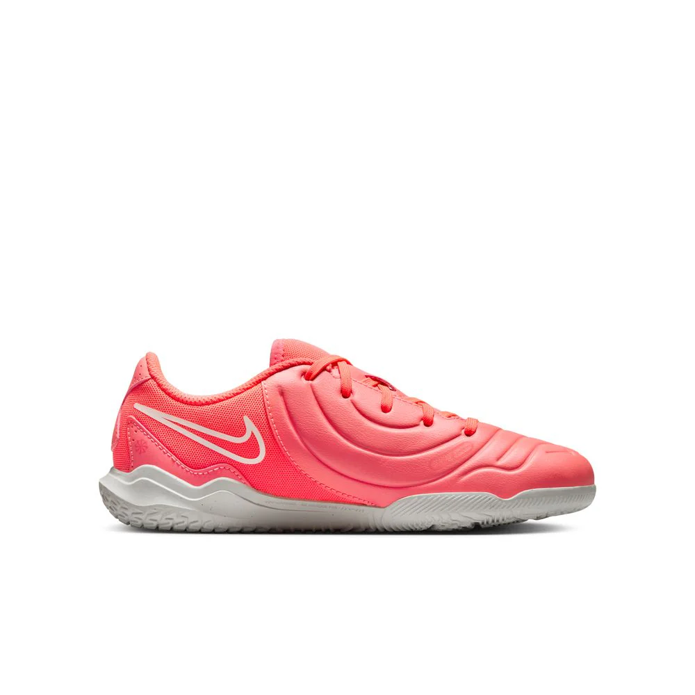 Nike Jr. Tiempo Legend 10 Club IC - Image 6