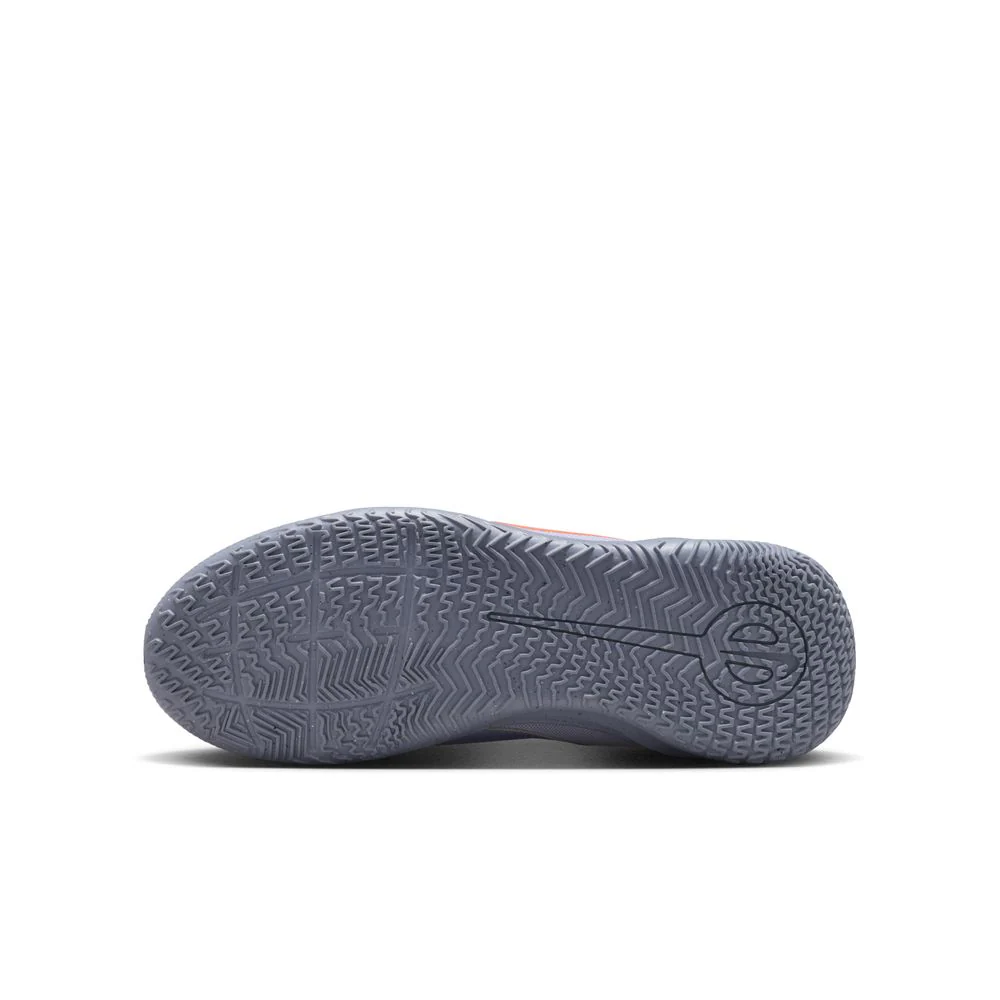 Nike Jr. Tiempo Legend 10 Club IC - Image 8