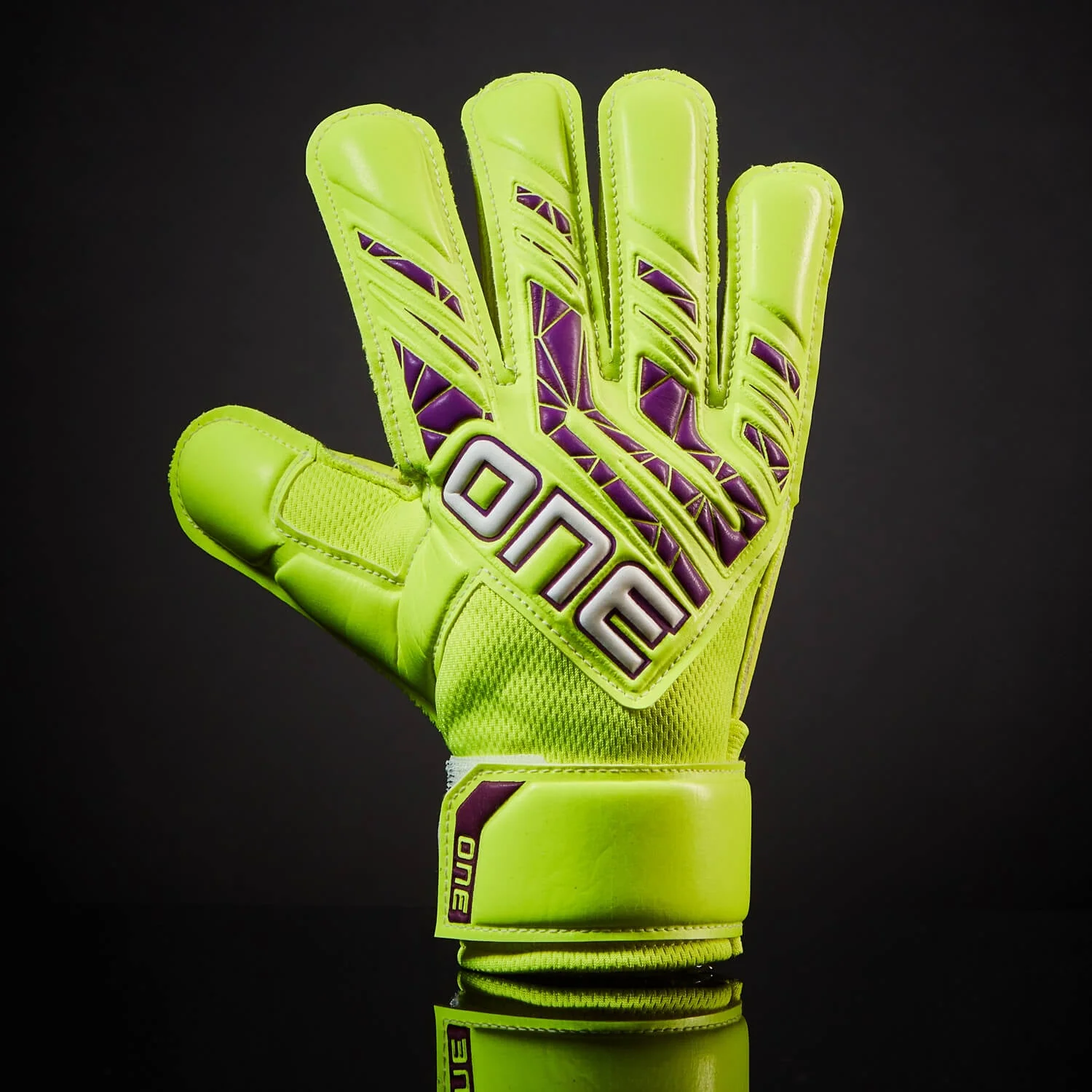 One Glove Jr. Apex Origin Goalkeeper Glove - Image 2