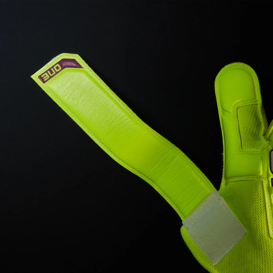 One Glove Jr. Apex Origin Goalkeeper Glove - Image 4
