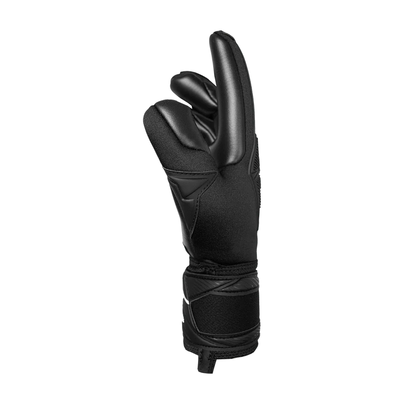 Reusch Attrakt Freegel Infinity Goalkeeper Gloves - Image 4